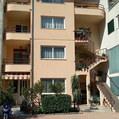 Apartments Deak Makarska Zewnętrze zdjęcie