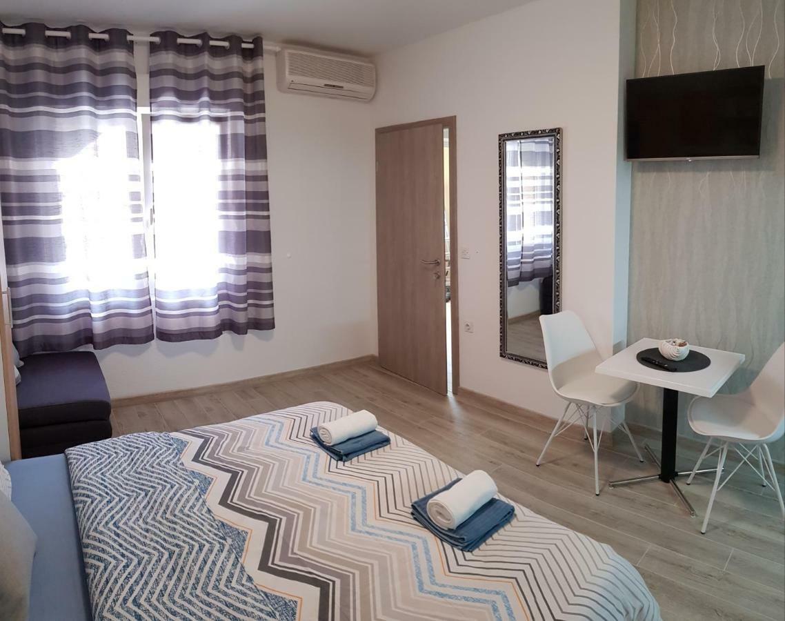 Apartments Deak Makarska Zewnętrze zdjęcie